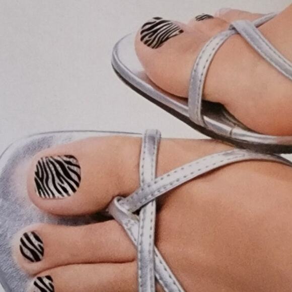 Dashing Diva Design FX Nail Appliques 4 pack the ultimate in nail fashion - Picture 9 of 9